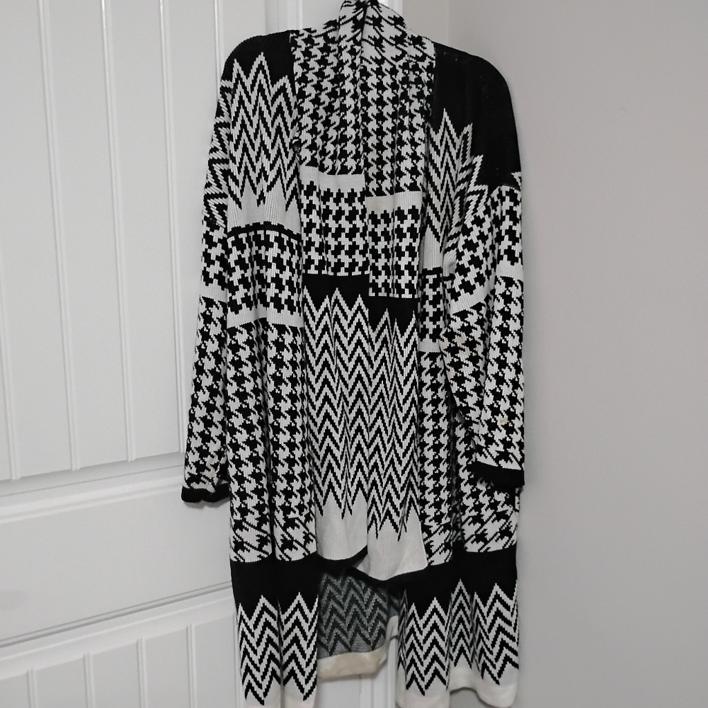 ANTHONY Original Houndstooth Pattern Long Sweater Jacket